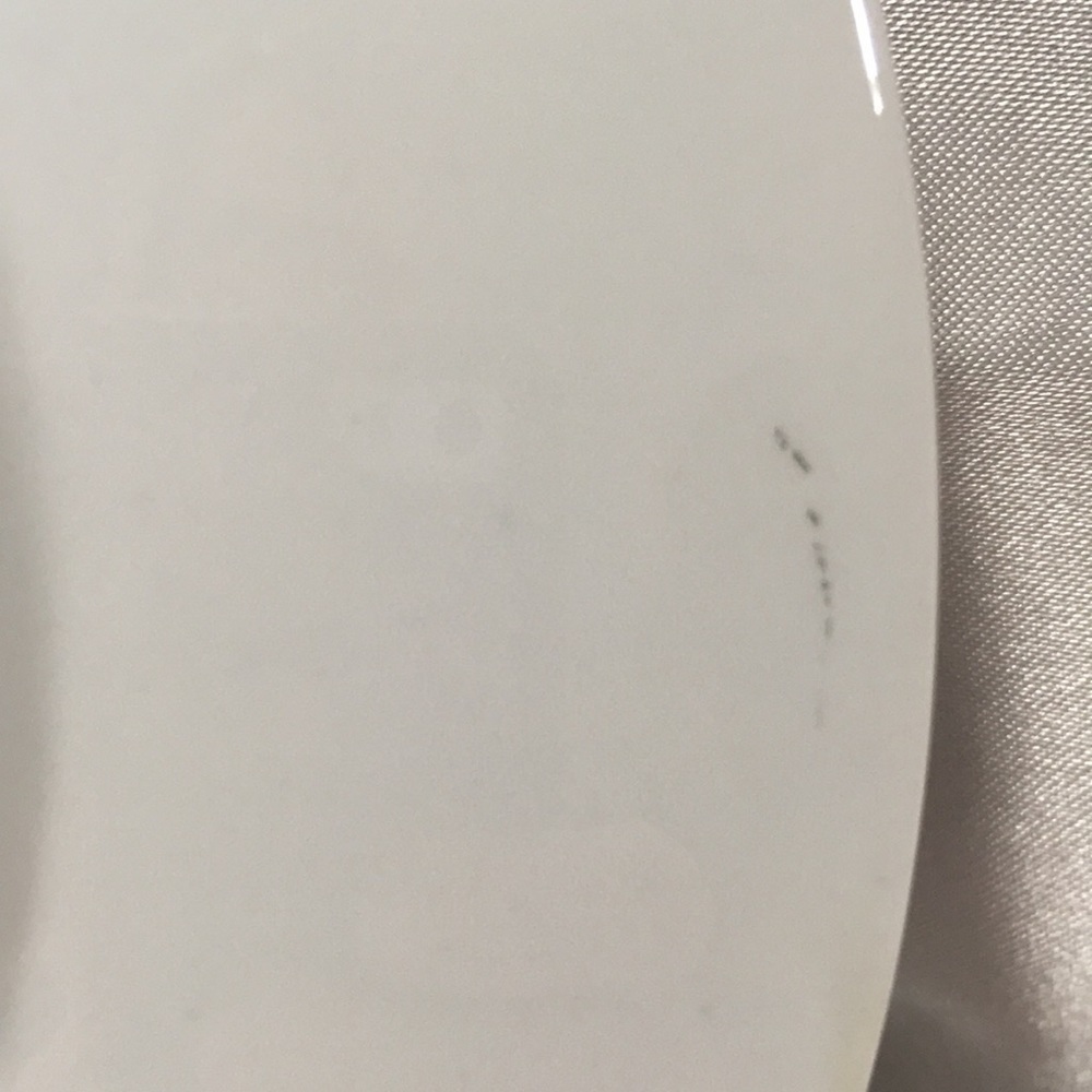 VINTAGE Christmas Plate “Perfect Harmony” 1991 Porcelain with Gold Trim 8” - Picture 5 of 5